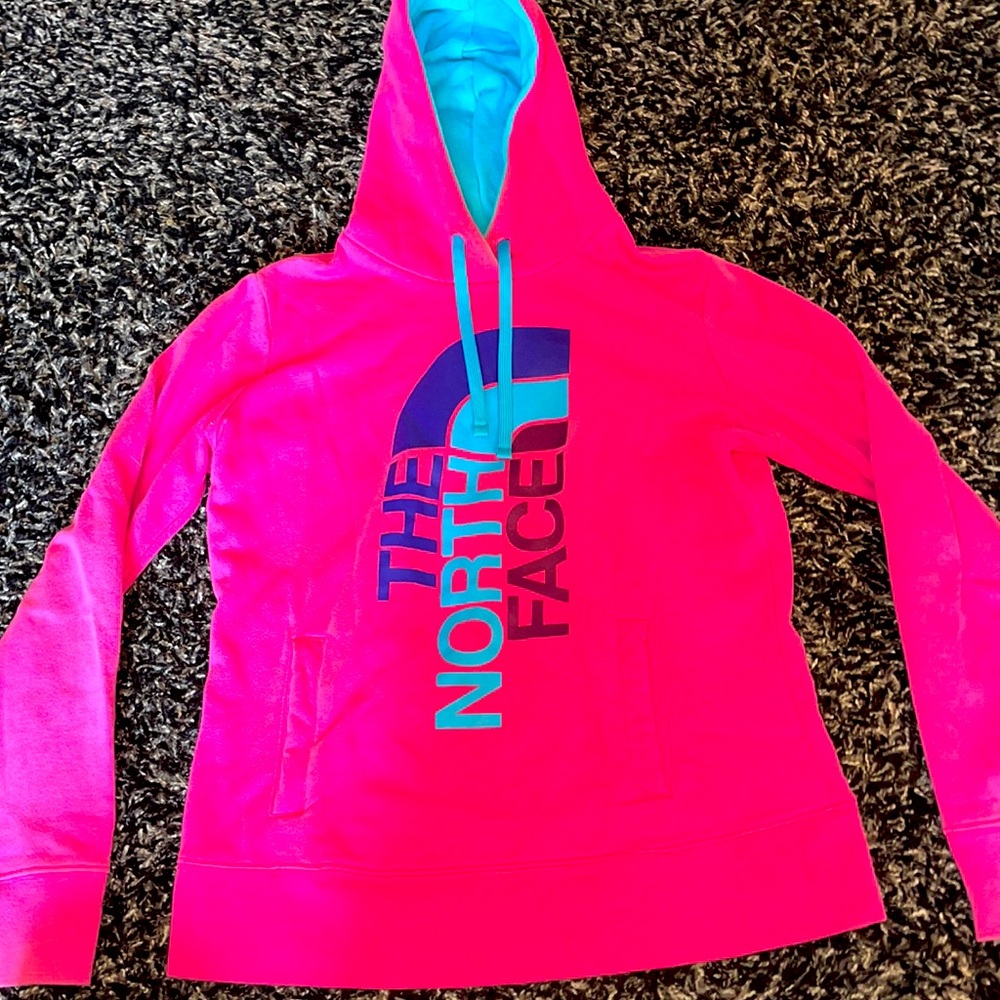 The north face sweat shirt!